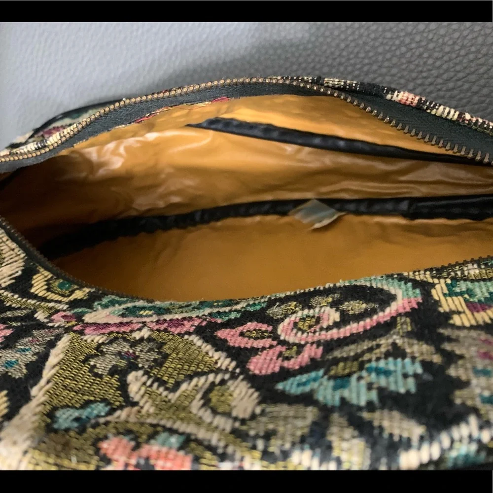 Vintage Tapestry Floral Travel Shoe Bag